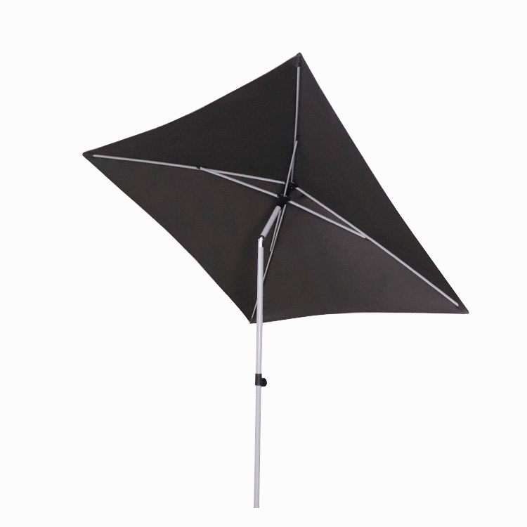 6.5 'x 6.5' Patio Market Umbrella