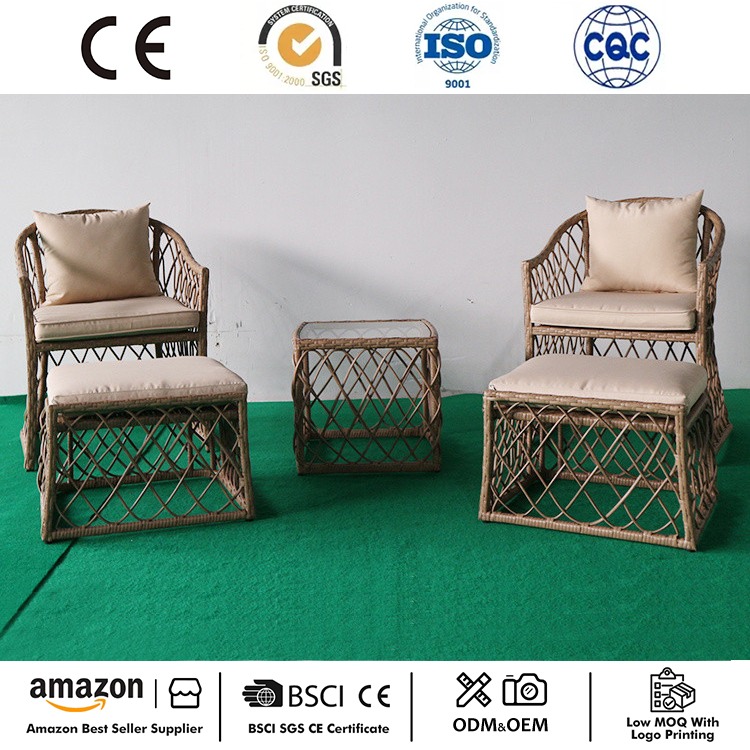 ကူရှင်များဖြင့် PE Wicker ထိုင်ခုံအဖွဲ့အသစ်